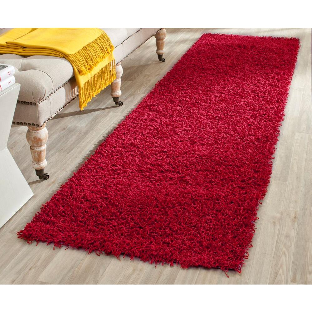 Safavieh Monterey Shag Red 2 ft. 3 in. x 6 ft. RunnerSG851R26 The