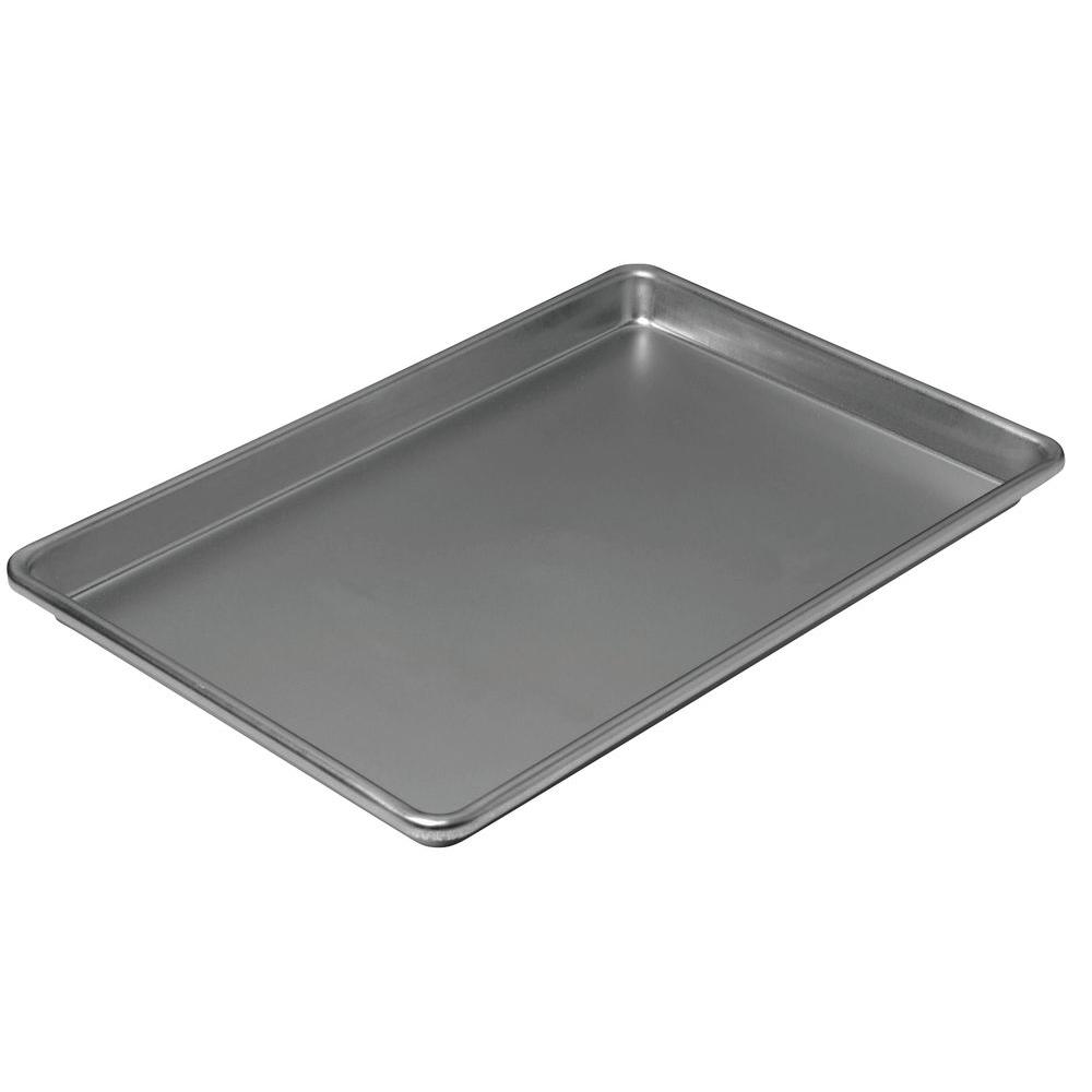 https://images.homedepot-static.com/productImages/e36d1dd7-b96f-453e-93e8-7971351984a9/svn/metallic-bakeware-sets-29813839-64_1000.jpg