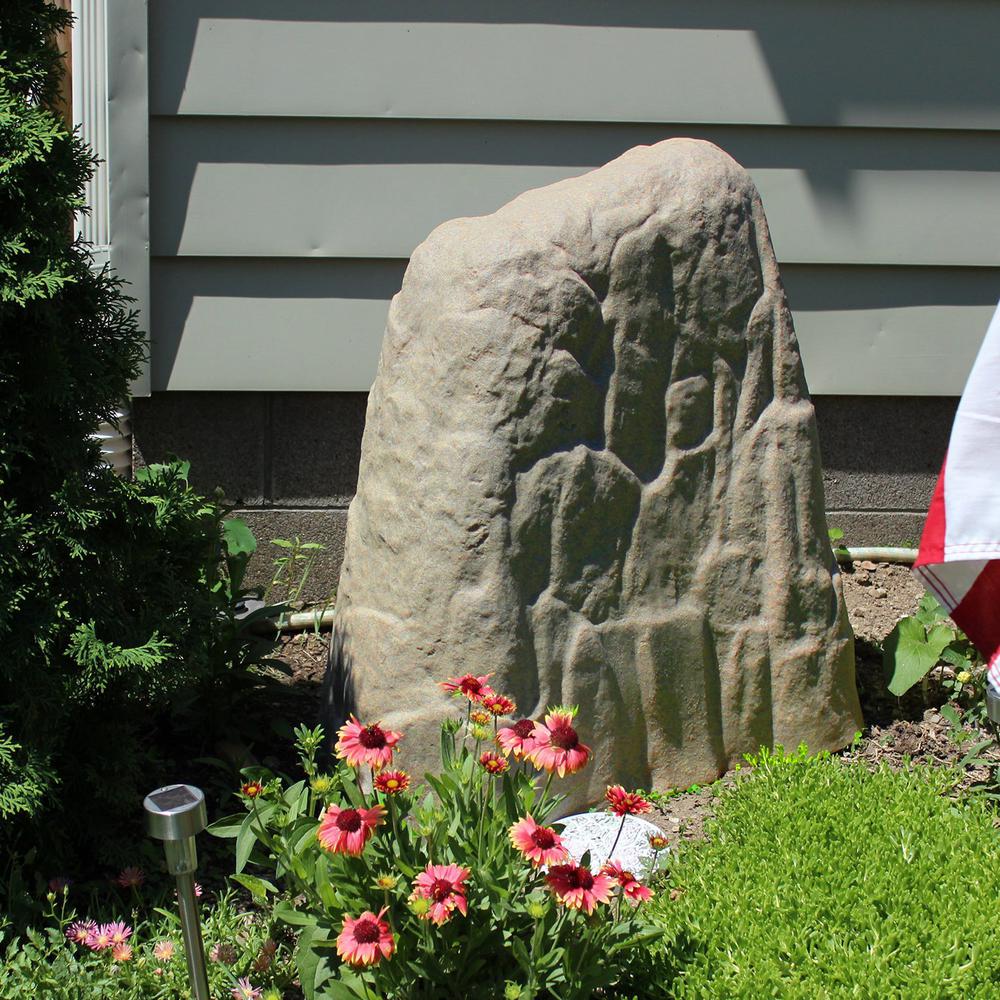 Extra Large Resin Fake Landscape Rock Lightweight Natural Appearance