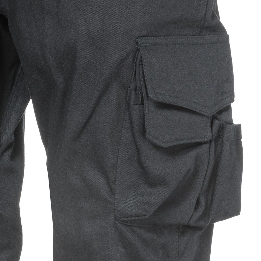 black fr pants