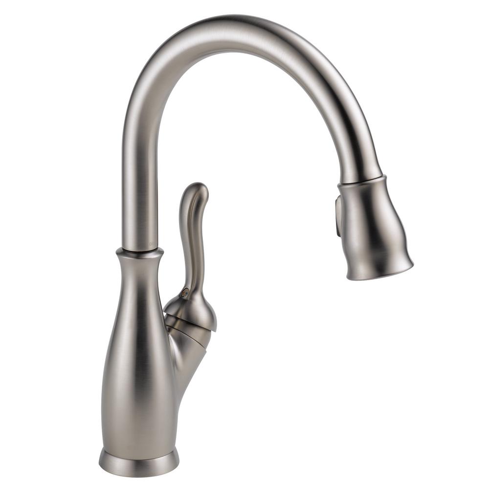 https://images.homedepot-static.com/productImages/e7229e6d-f323-4650-bb4c-5034eaf23c89/svn/spotshield-stainless-delta-pull-down-faucets-9178-sp-dst-64_1000.jpg