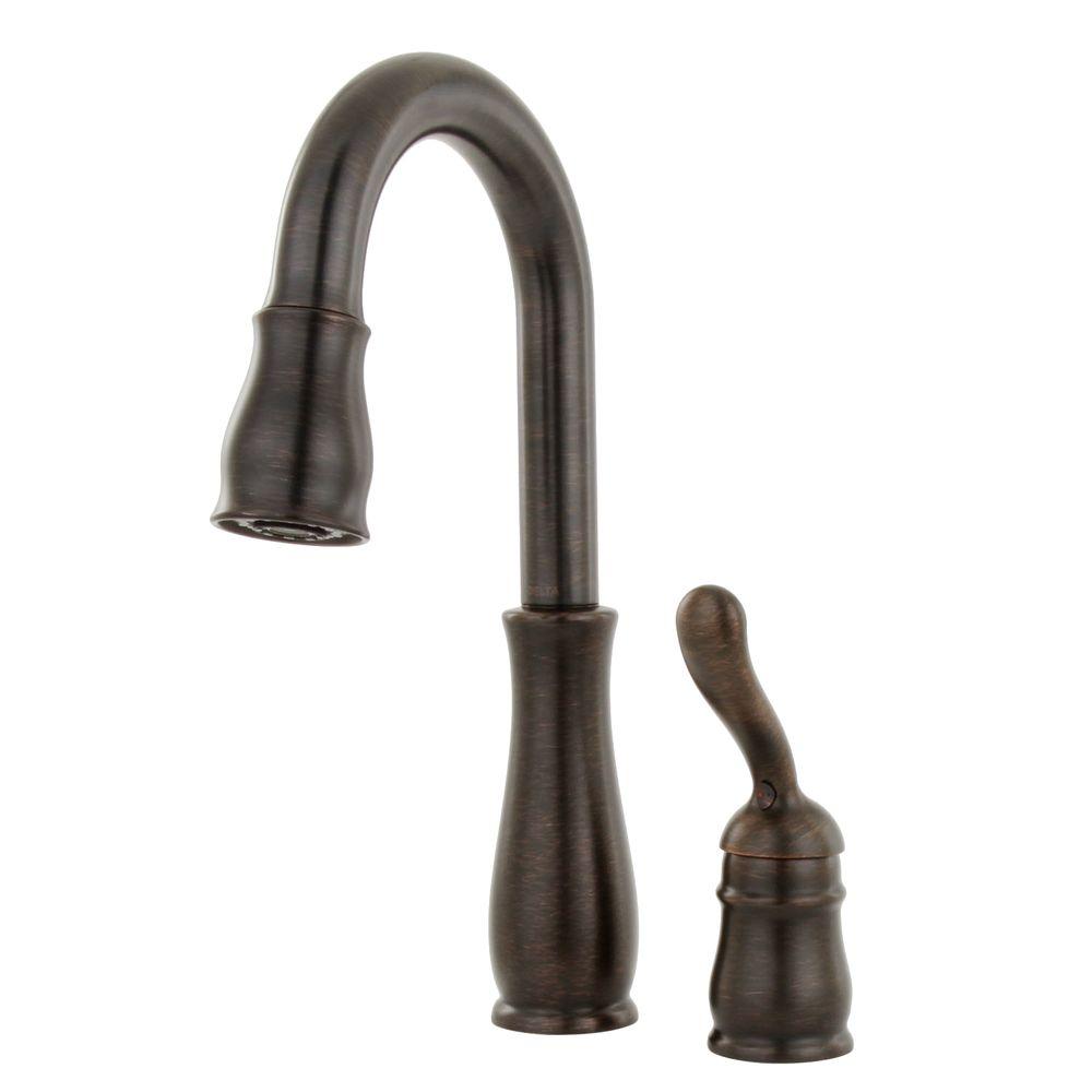 Delta Leland Single-Handle Pull-Down Sprayer Kitchen Faucet with