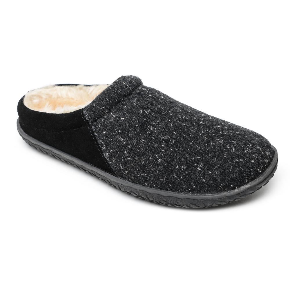 minnetonka slippers black