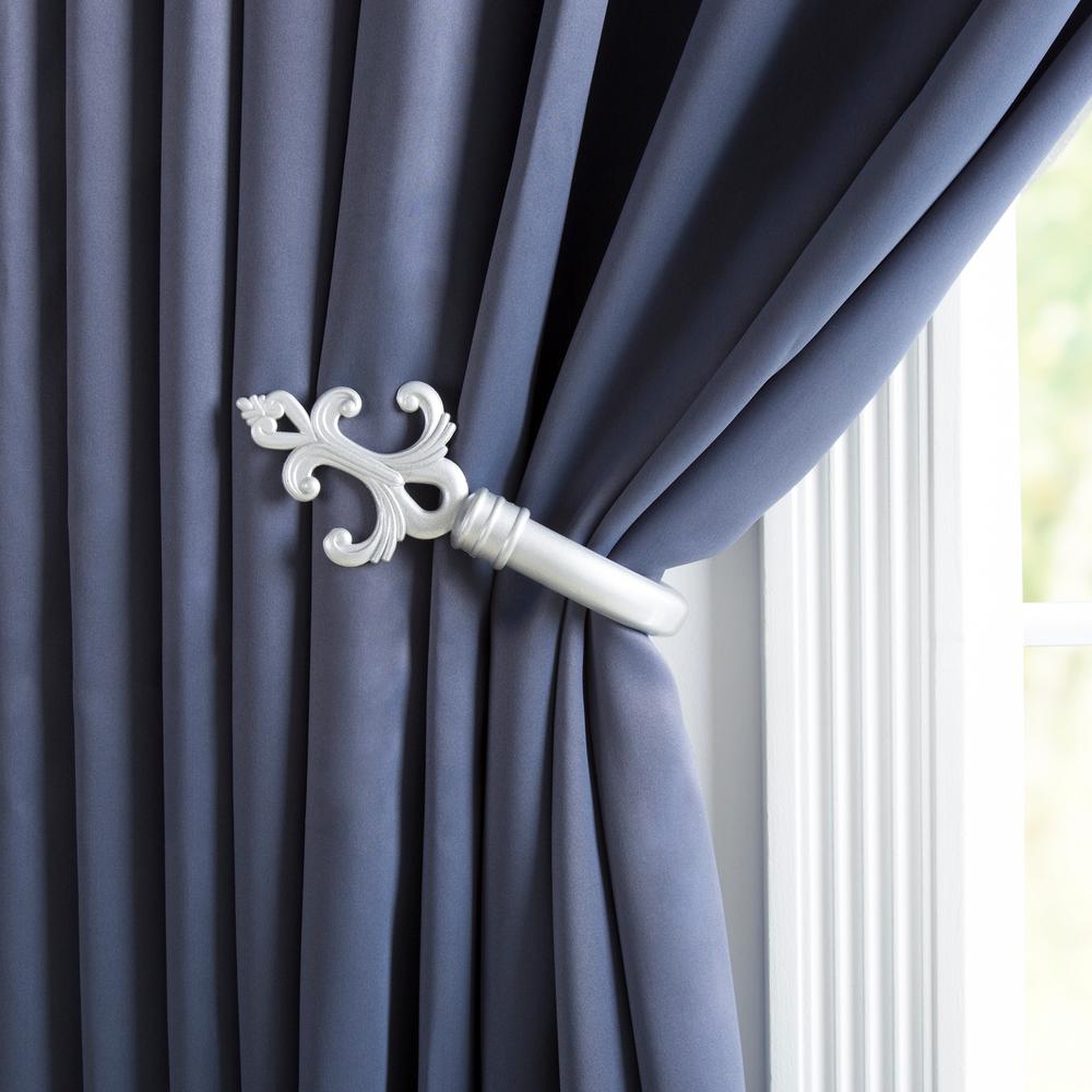 Lavish Home Fleur Holdback Pair In Silver 63 22119a S The Home Depot