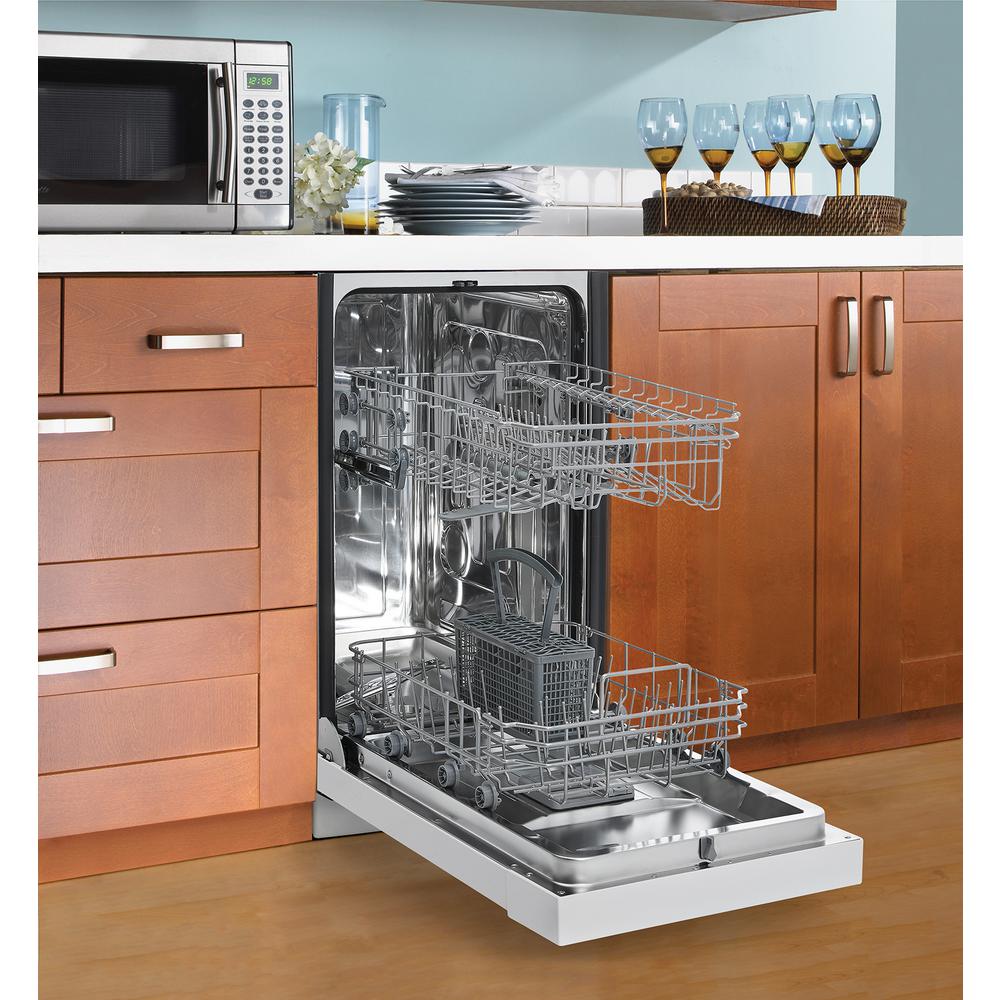Danby 18 In Front Control Dishwasher In White With Stainless