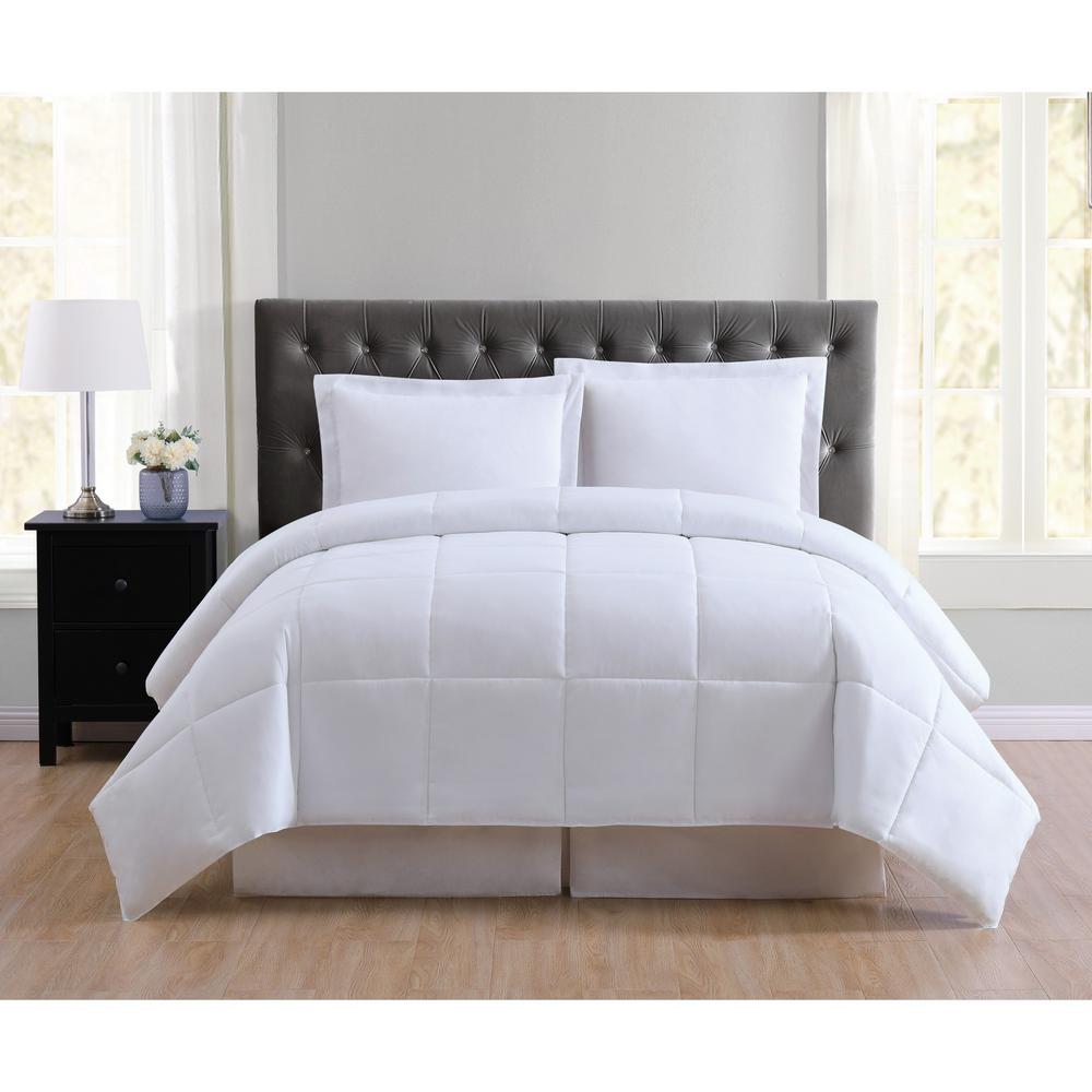 Truly Soft Everyday White Reversible Twin XL Comforter Set CS1656WTTX 