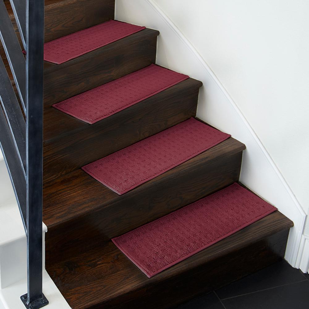 Mohawk Home Vista Indoor Stair Tread Covers In Cabernet 9 In X 29