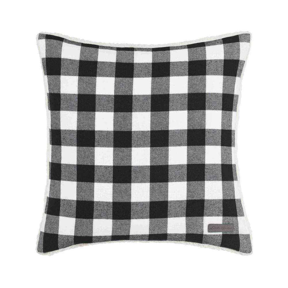 checkered pillows