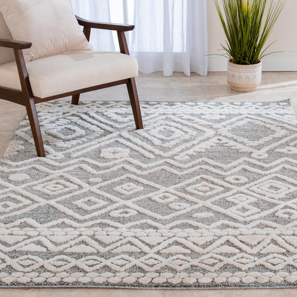 gray and white rug 9x12
