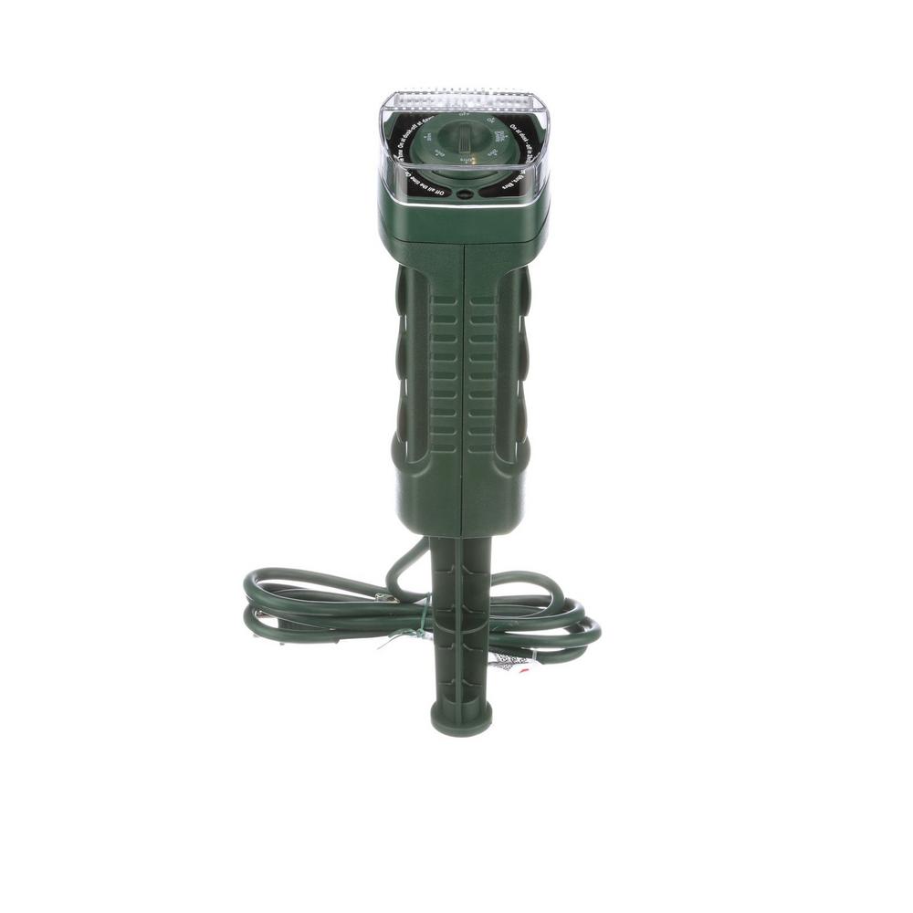 Woods 15 Amp Outdoor Plug In Photocell Light Sensor 6 Outlet Yard Outdoor Plug In Photocell Light Sensor