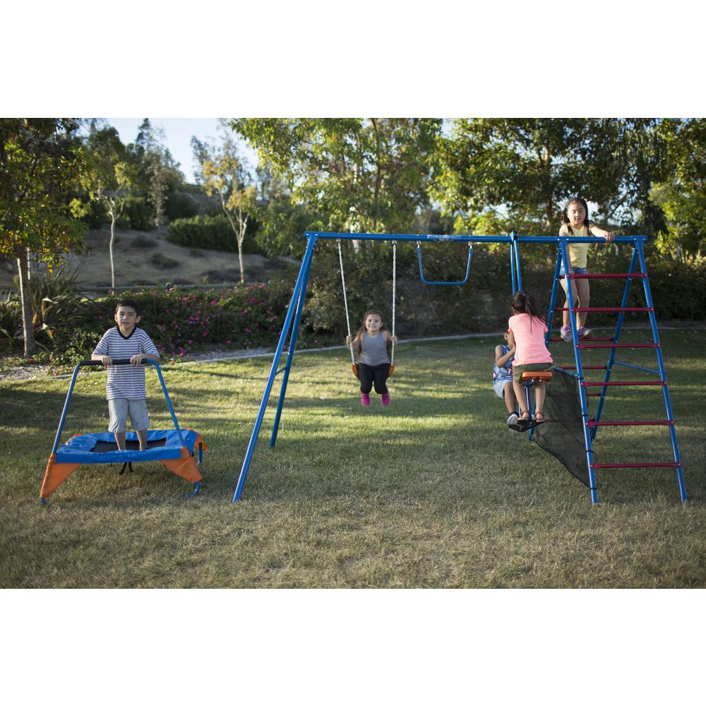 outdoor playset with trampoline