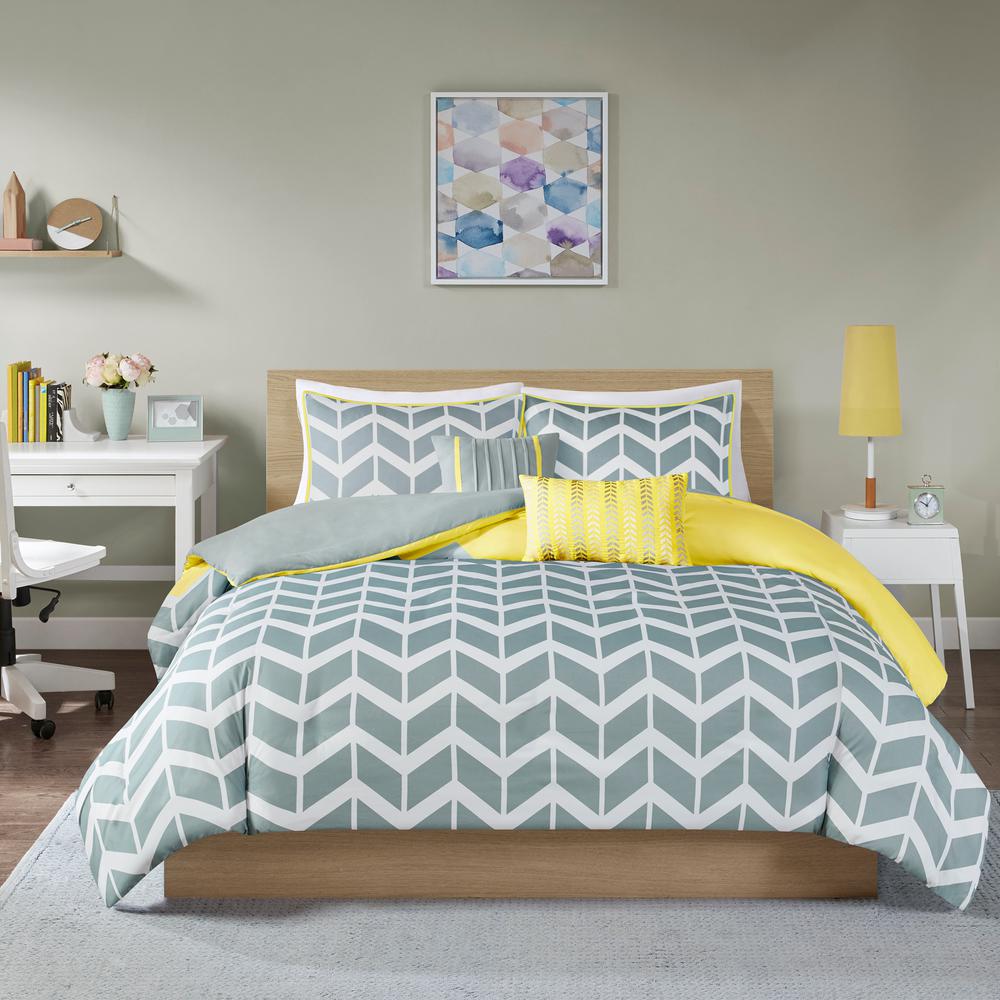 Intelligent Design Laila 4 Piece Yellow Twin Duvet Cover Set Id12