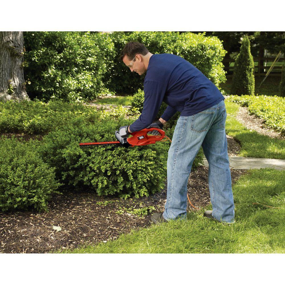 black and decker 17 hedge trimmer