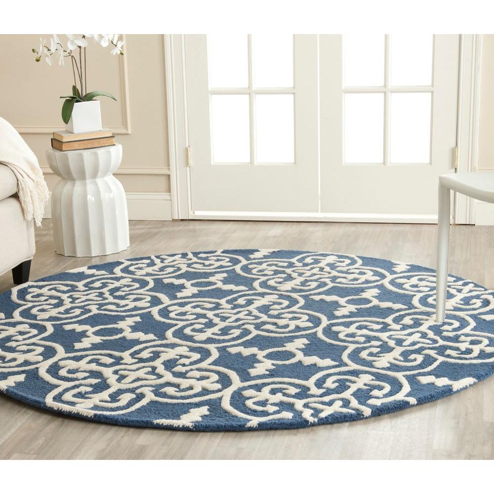 Safavieh Evoke Navy/Ivory 5 ft. 1 in. x 5 ft. 1 in. Round Area Rug ...