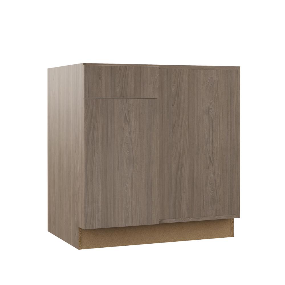 Hampton Bay Designer Series Edgeley Embled 42x34 5x23 In Blind Hampton Bay Designer Series Edgeley Embled 42x34 5x23 In Blind Corner Base Kitchen Cabinet