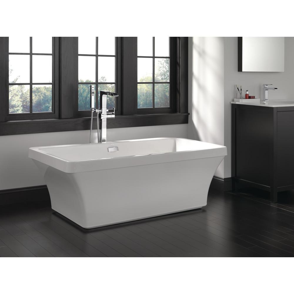 Delta Everly 60 in. Acrylic Flatbottom Bathtub with Integrated Waste and Overflow in White