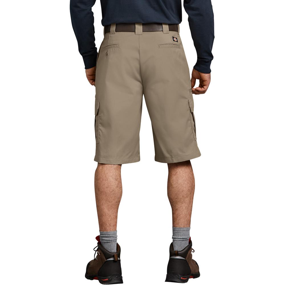 men's relaxed fit shorts