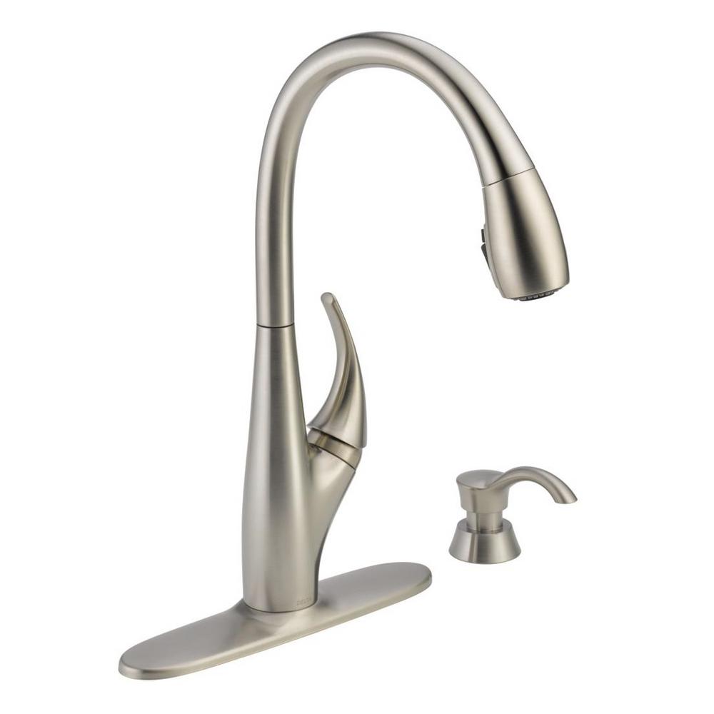 Delta Deluca Single Handle Pull Down Sprayer Kitchen Faucet With