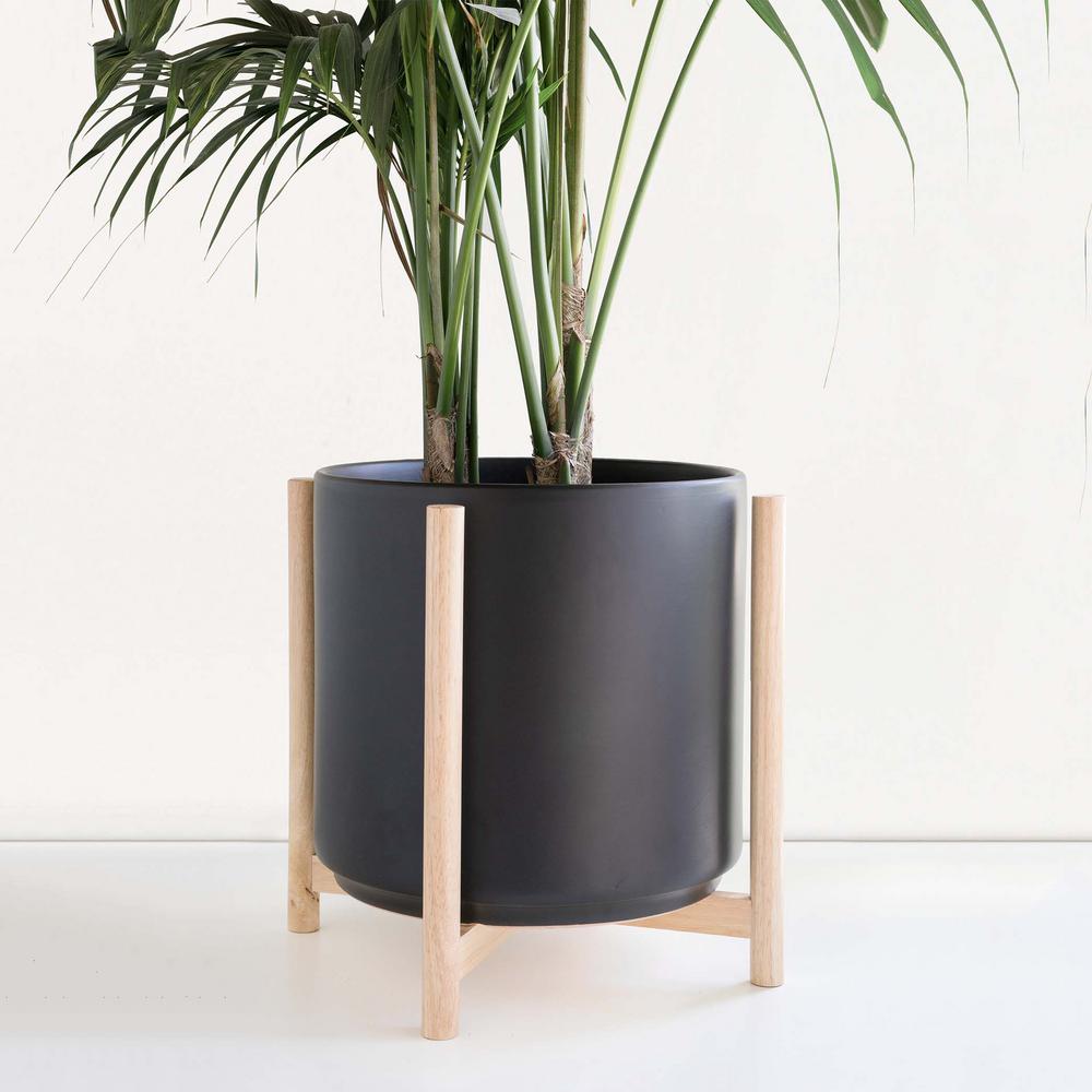 Ceramic planter with stand Idea