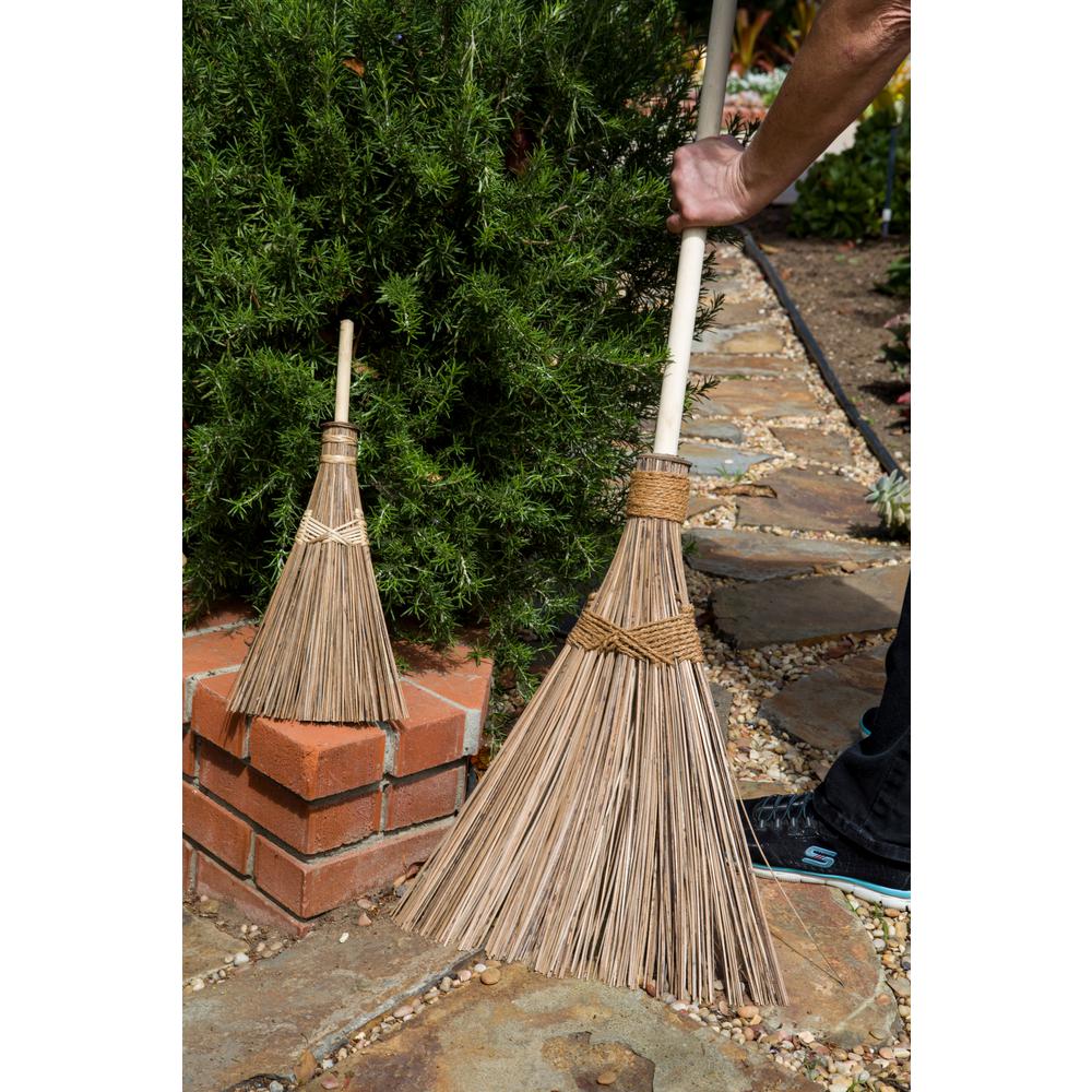 Ultimate Innovations by the DePalmas Ultimate Garden Broom adn Whisk